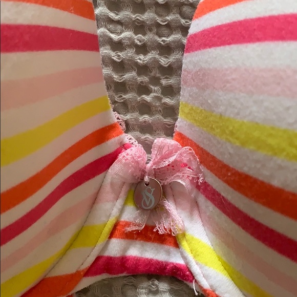 Bra - Picture 2 of 3